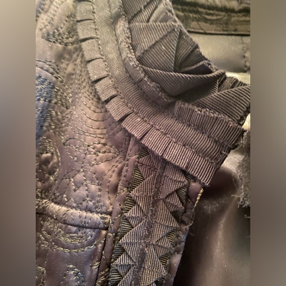 Black quilted & embroidered jacket 8 - Picture 7 of 8